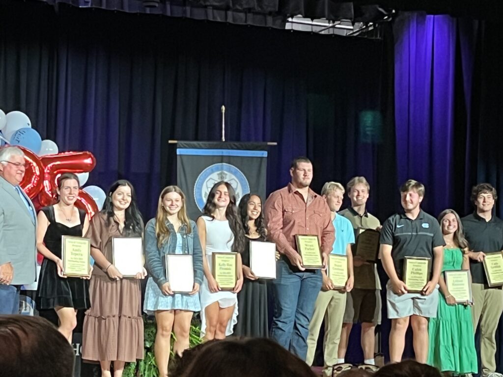 2025 Outstanding Seniors